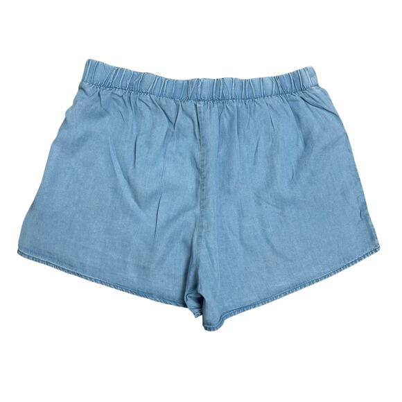 Blue Rain by Francesca’s Embroidered Chambray Shorts – Floral Boho Design Size L - Picture 5 of 6